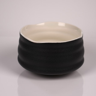 Chawan Kuro Sumi - matowa czarna czarka do matchy | Fuji Tea