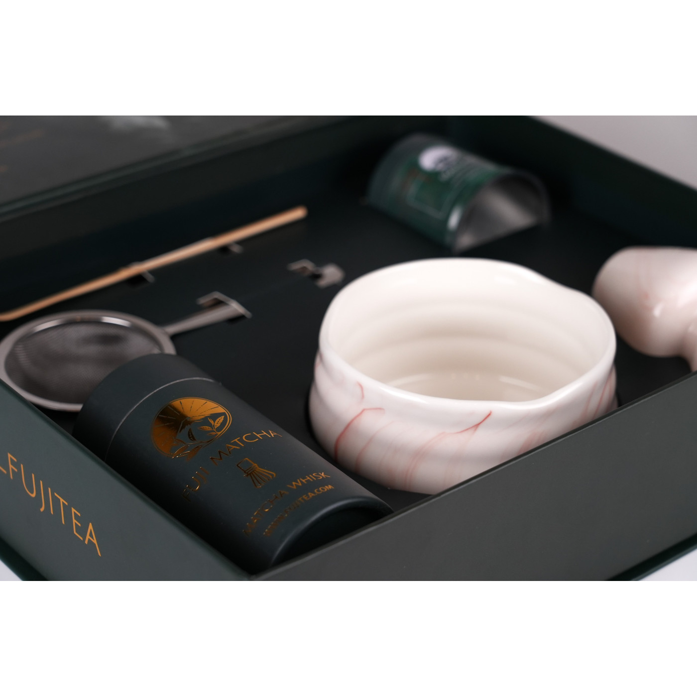 Zestaw ceremonialny do matchy Nao - czysta forma | Fuji Tea