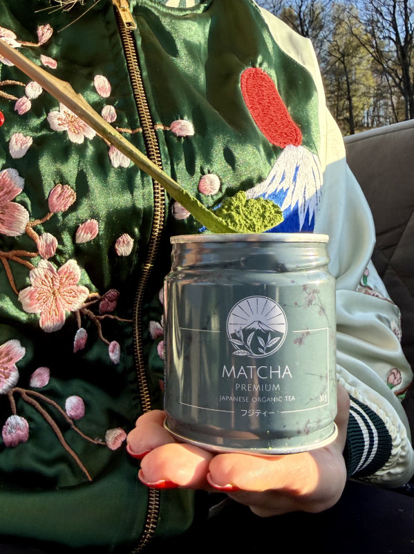 Matcha – co to jest i skąd pochodzi ta niezwykła herbata?