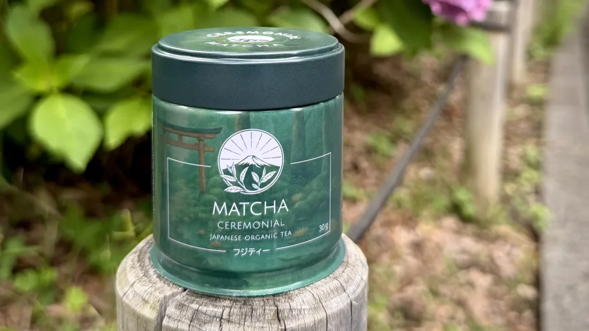 Czy matchę można pić z mlekiem? Tradycja kontra nowoczesne latte